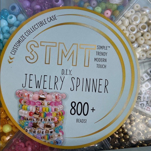 Target DIY Jewelry Spinner with Colorful Beads - Picture 6 of 7